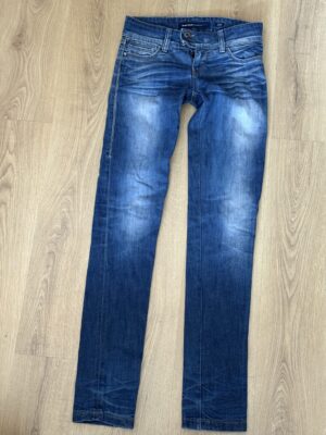 Le Temps des Perises jeans